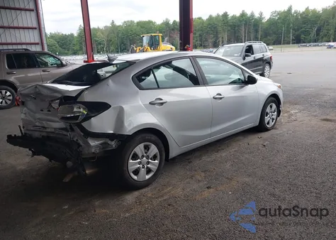 2018 Kia Forte Lx из США, поврежденный, VIN 3KPFK4A78JE175760